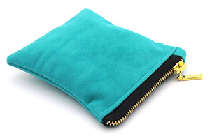 Custom Size and Color Velvet Bag with Metallic Zipper